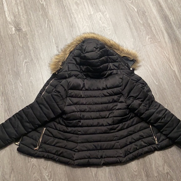 Brown fury hood short coat - Picture 5 of 5